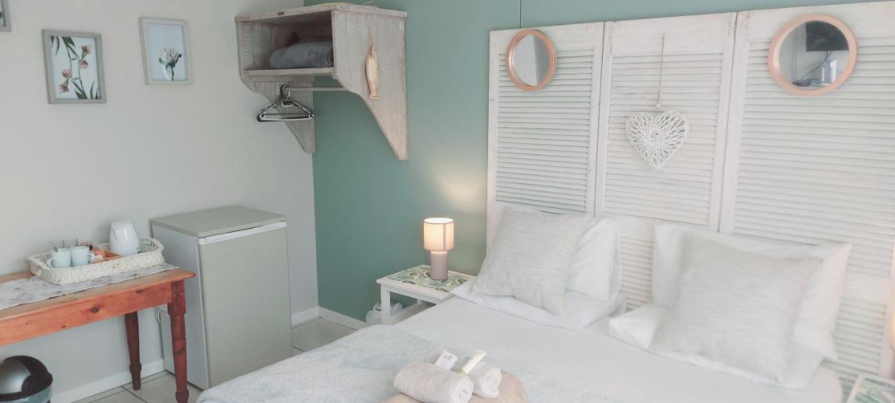 The Coelacanth Guest House And Beach Thyme Self Catering Kidd's Beach Luaran gambar